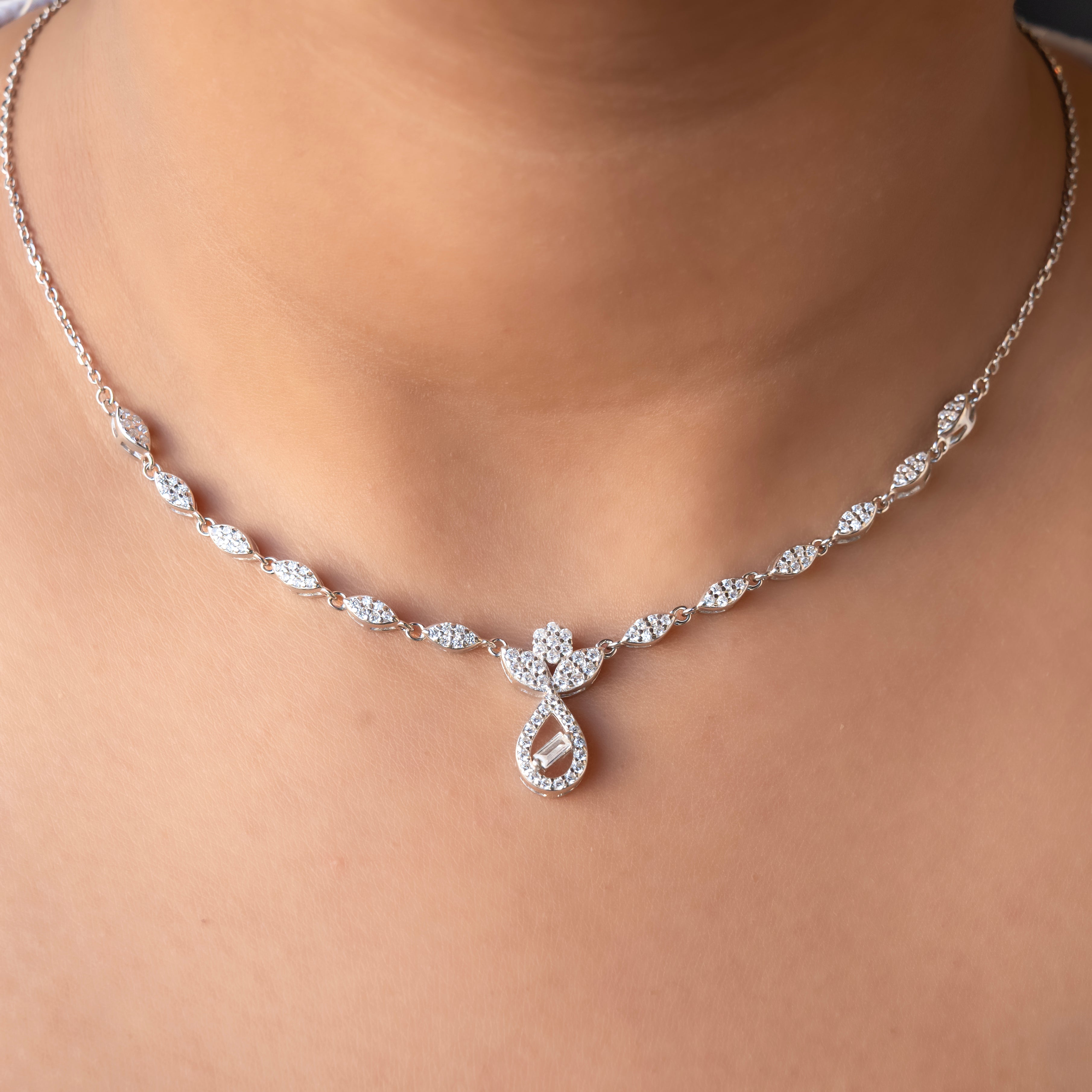 Silver Leaf Drop Set