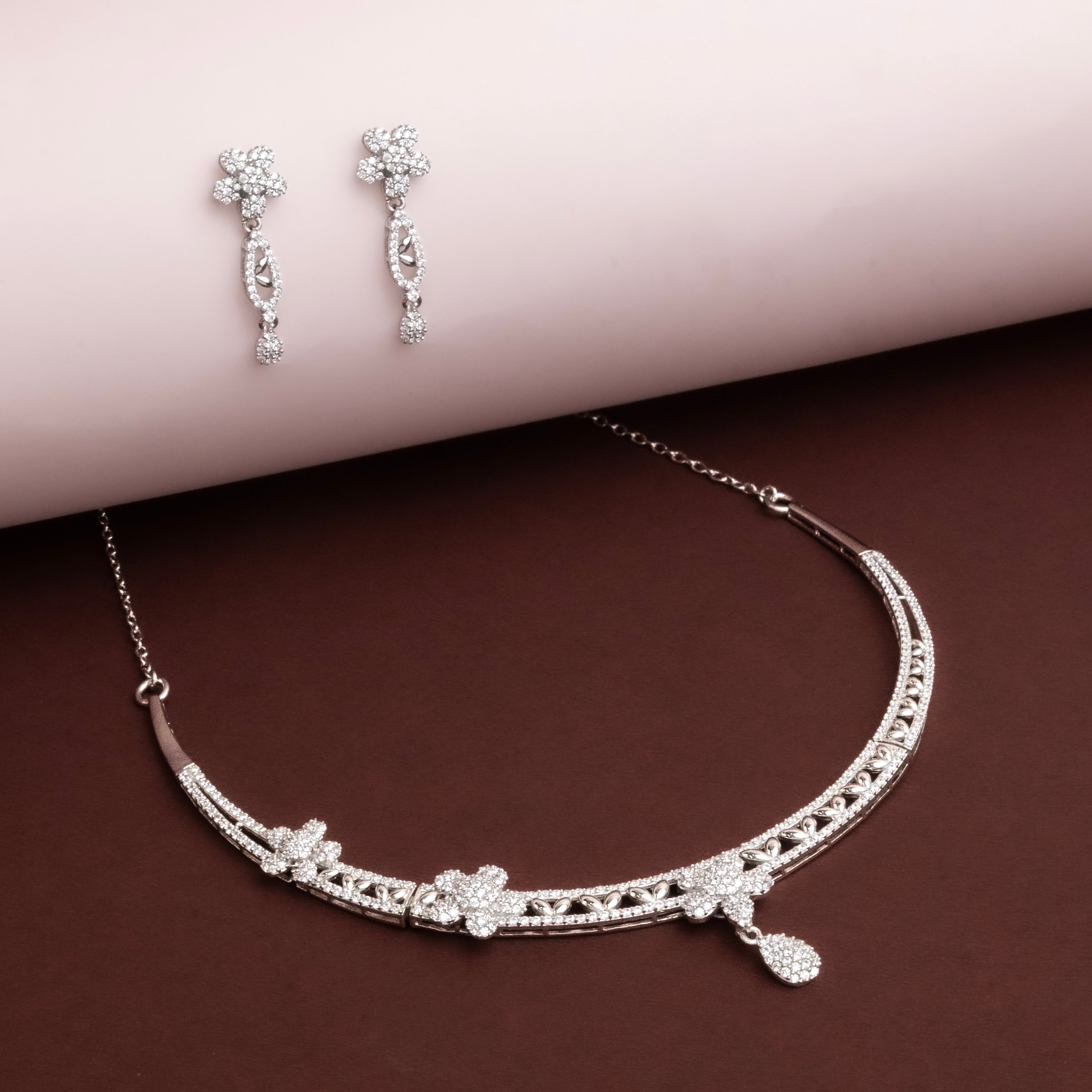 Petal Shine Elegance Necklace Set