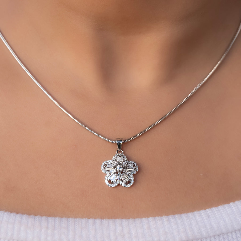 The Lacy Bloom Drop Set