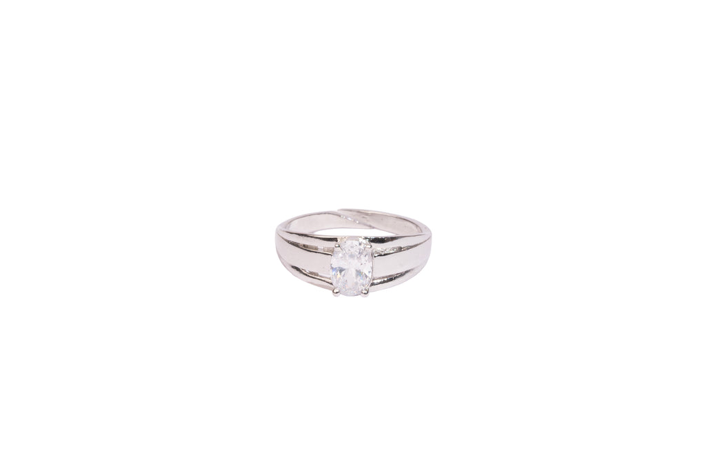 Bold Contrast Solitaire Ring