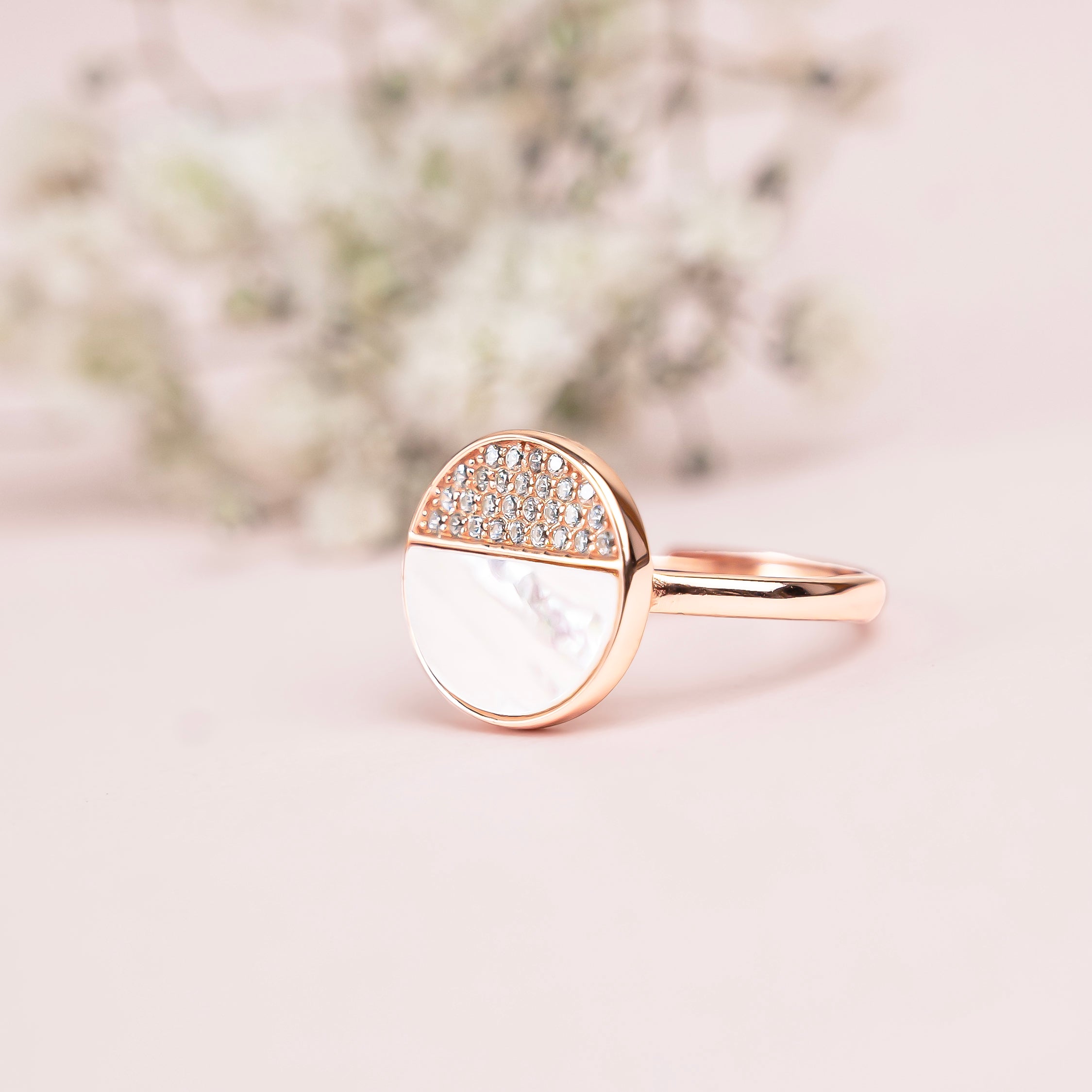 Half-Moon Radiance Ring