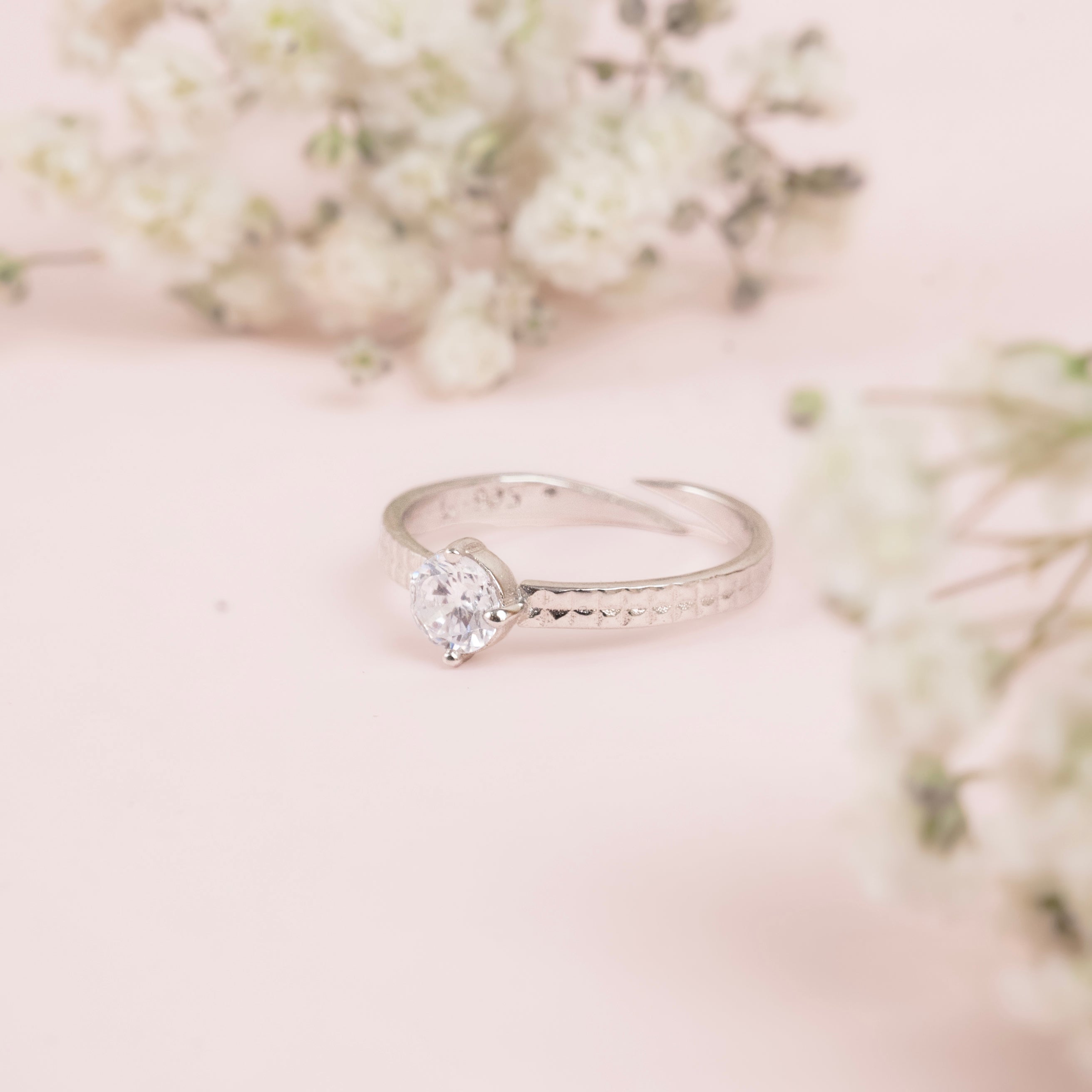 Nova Solitaire Ring