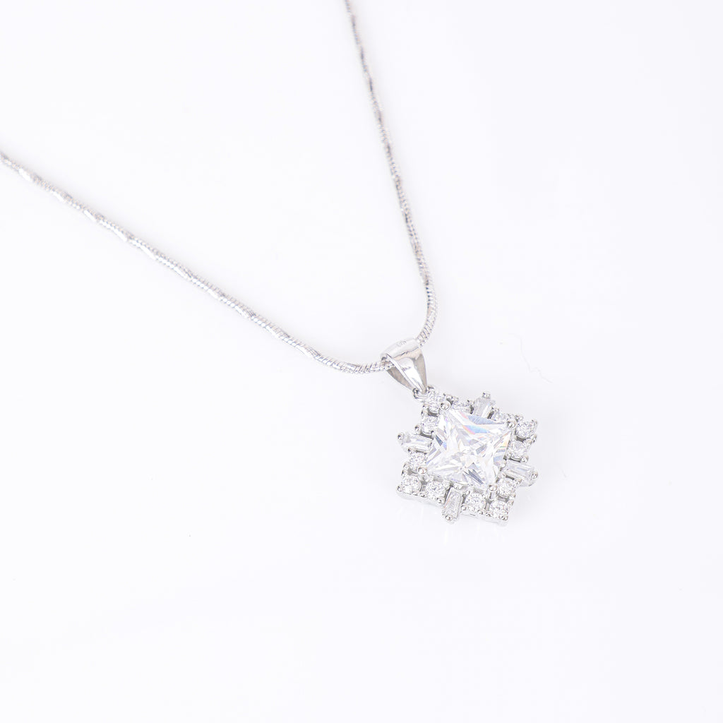 Sparkling Floret Pendant Necklace