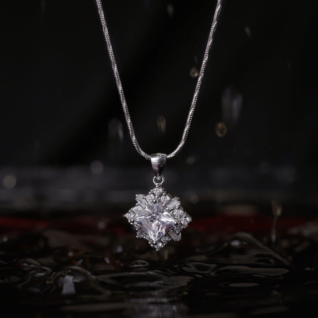 Sparkling Floret Pendant Necklace